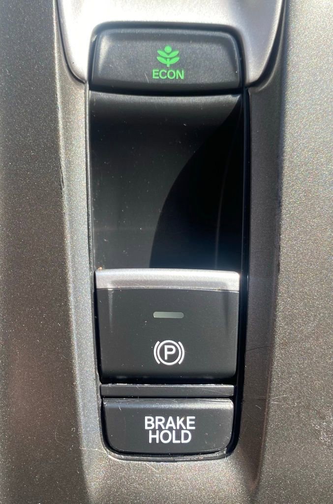 Used 2020 Honda Accord EX-L image 18