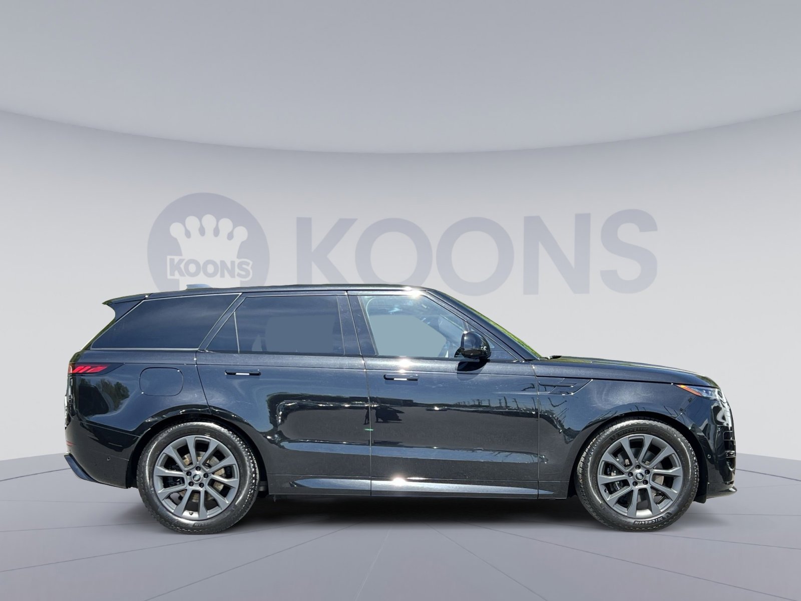 Used 2024 Land Rover Range Rover Sport Dynamic SE AWD/4WD image 7