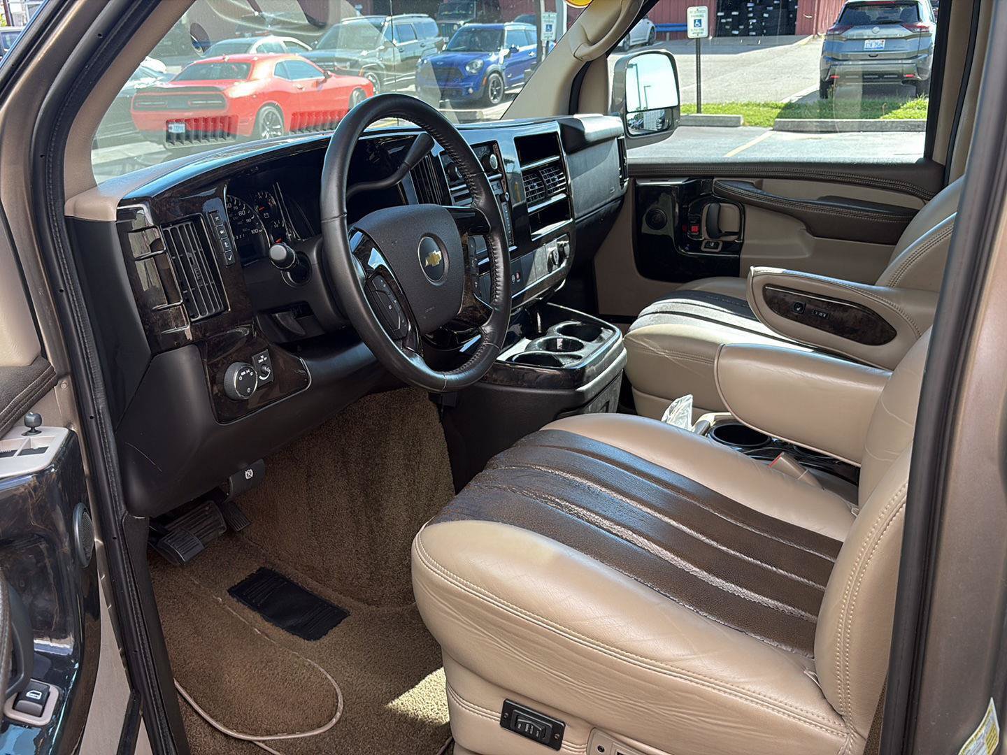 Used 2014 Chevrolet Express 1500 AWD image 5