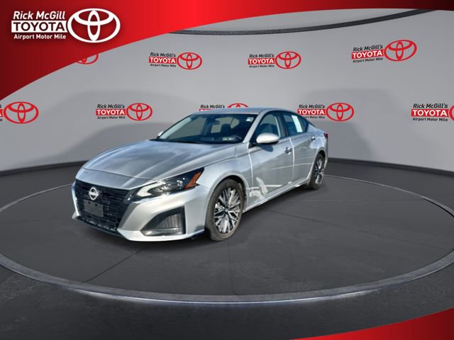 Used 2023 Nissan Altima 2.5 SV image 4