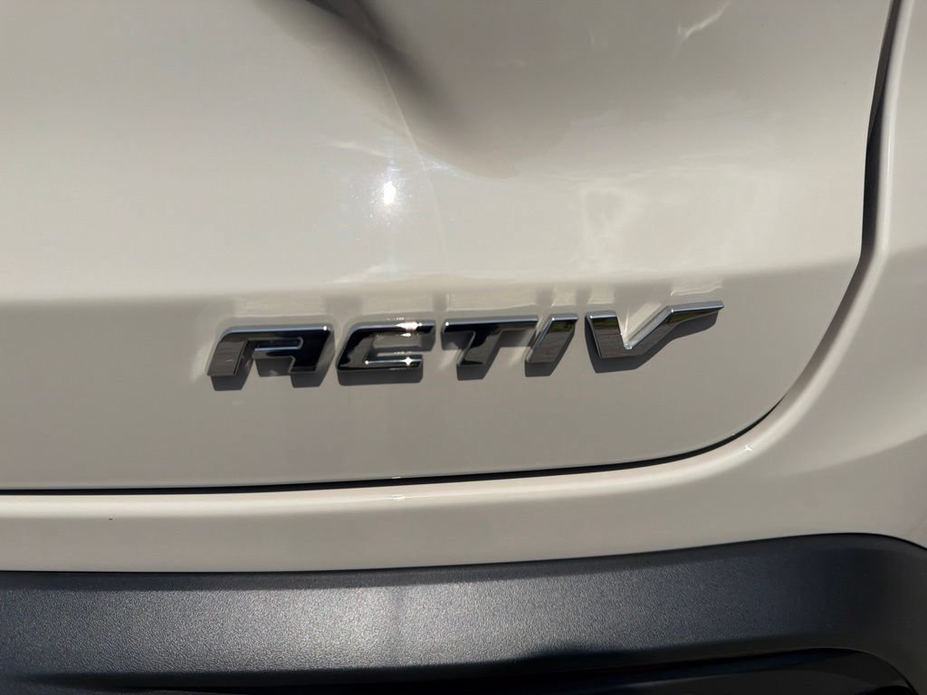 New 2026 Chevrolet Trax ACTIV w/ Driver Confidence Package FWD image 16