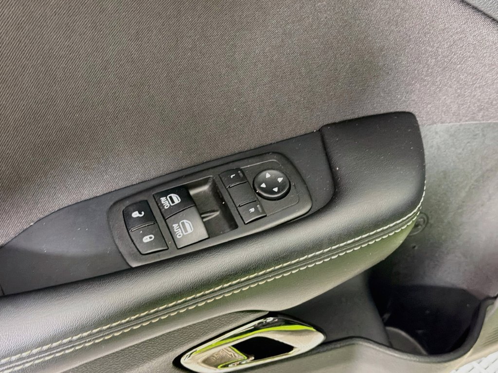 Used 2023 Dodge Challenger SRT Hellcat RWD image 18
