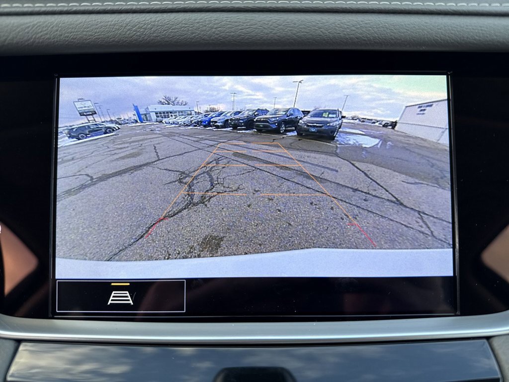 Certified 2022 Cadillac XT5 Premium Luxury image 17