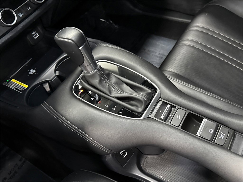 Used 2024 Honda HR-V EX-L image 17