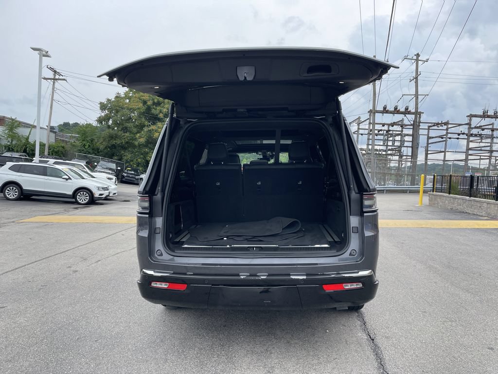 Certified 2024 Jeep Grand Wagoneer L Series II w/ Quick Order Packagew 28T AWD/4WD image 16