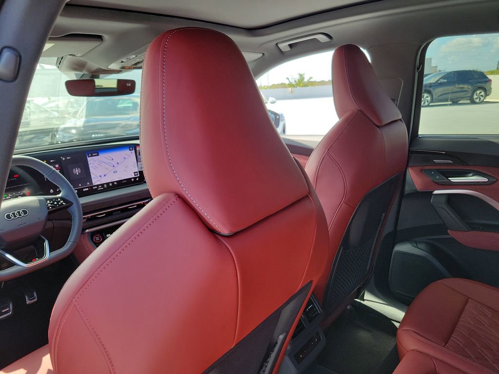 New 2025 Audi SQ5 Prestige image 23