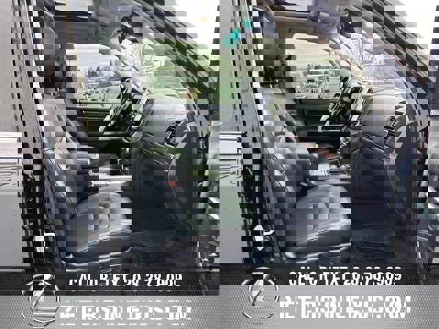 Used 2016 Toyota Land Cruiser image 13