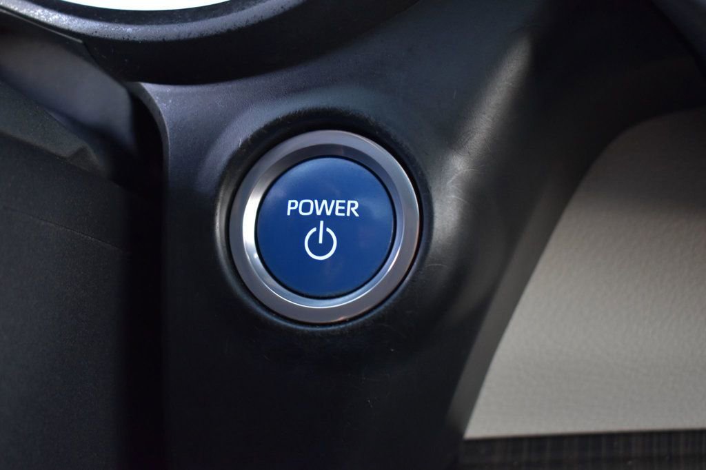 Used 2022 Toyota Sienna Platinum image 28