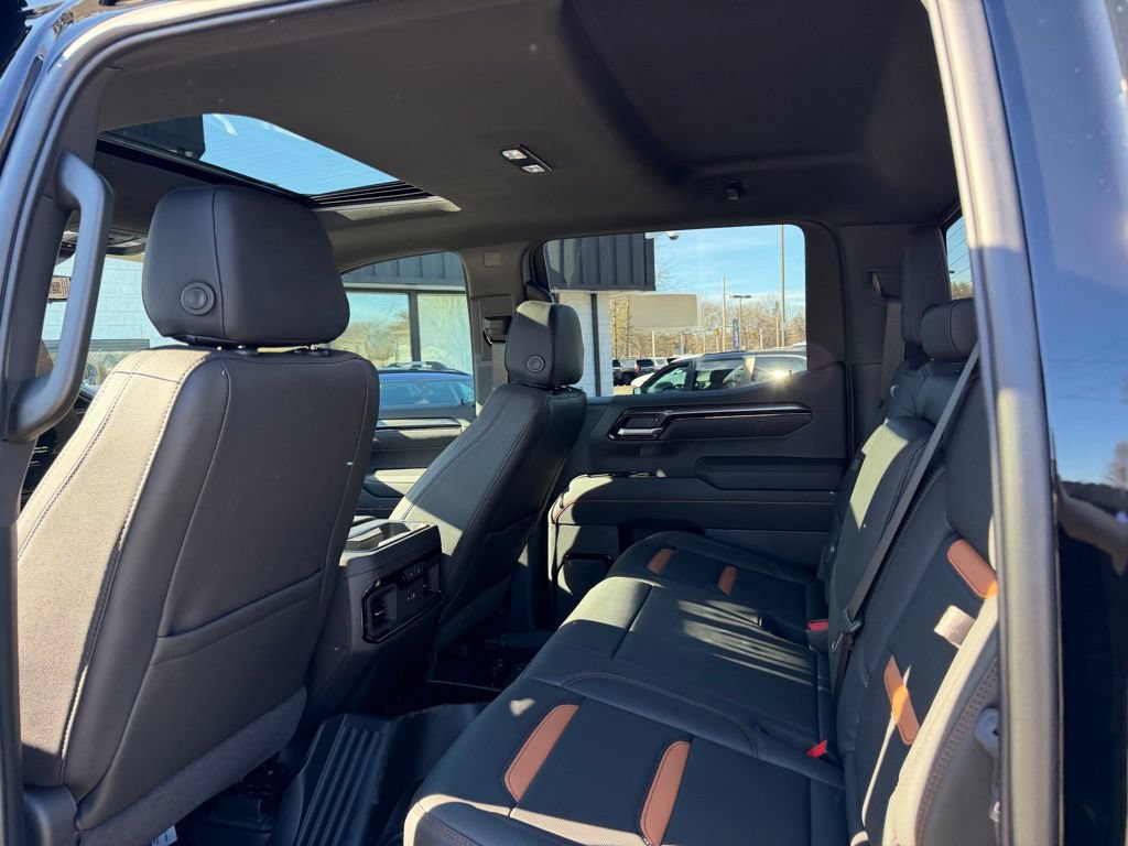 New 2026 GMC Sierra 1500 AT4 w/ AT4 Premium Package AWD/4WD image 11