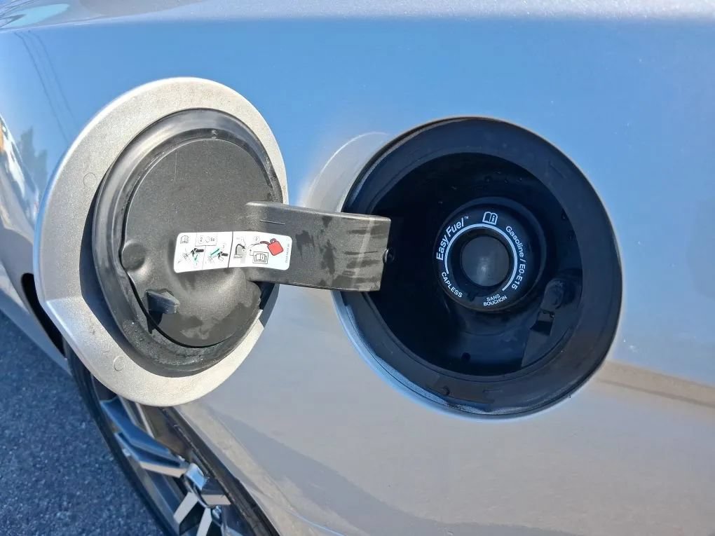 Used 2016 Ford Mustang Premium RWD image 15