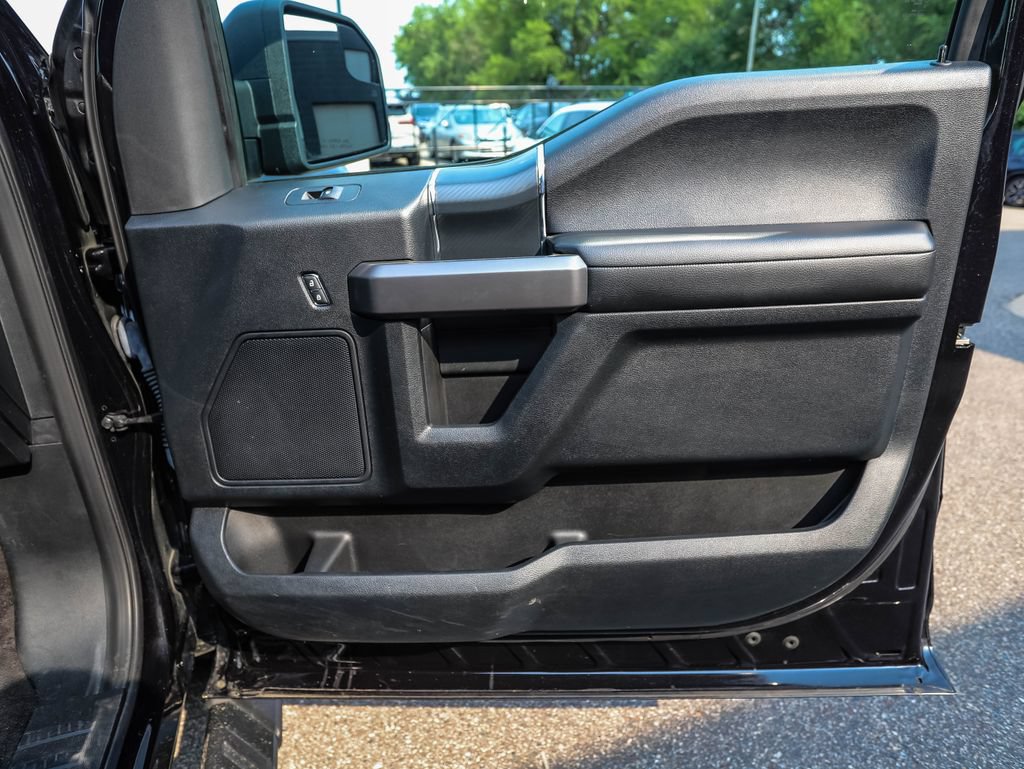 Used 2020 Ford F150 XLT w/ Equipment Group 302A Luxury AWD/4WD image 28