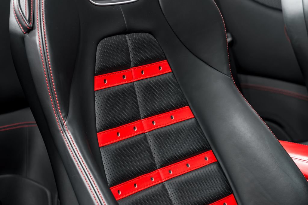 Used 2020 Ferrari Portofino RWD image 34
