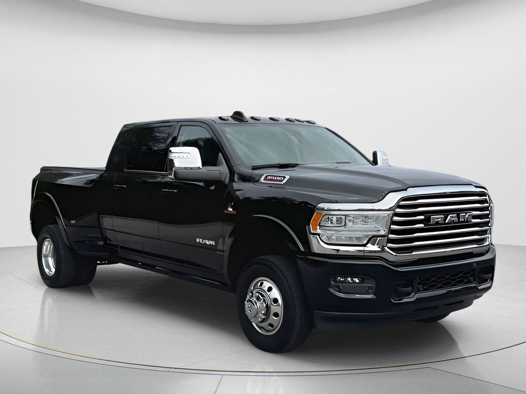 Used 2023 RAM 3500 Limited image 2