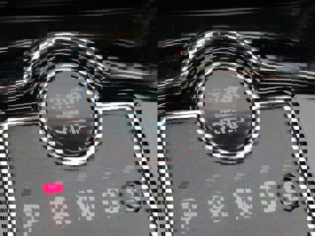 Used 2014 Jaguar XK Convertible image 28