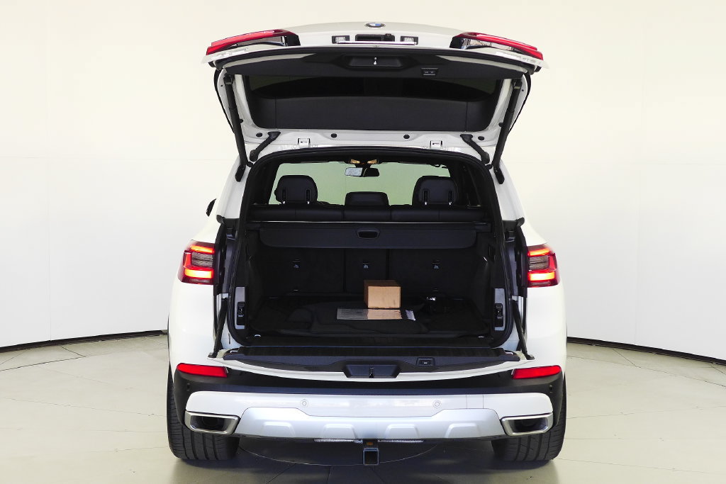 Used 2023 BMW X5 sDrive40i w/ Parking Assistance Package RWD image 10
