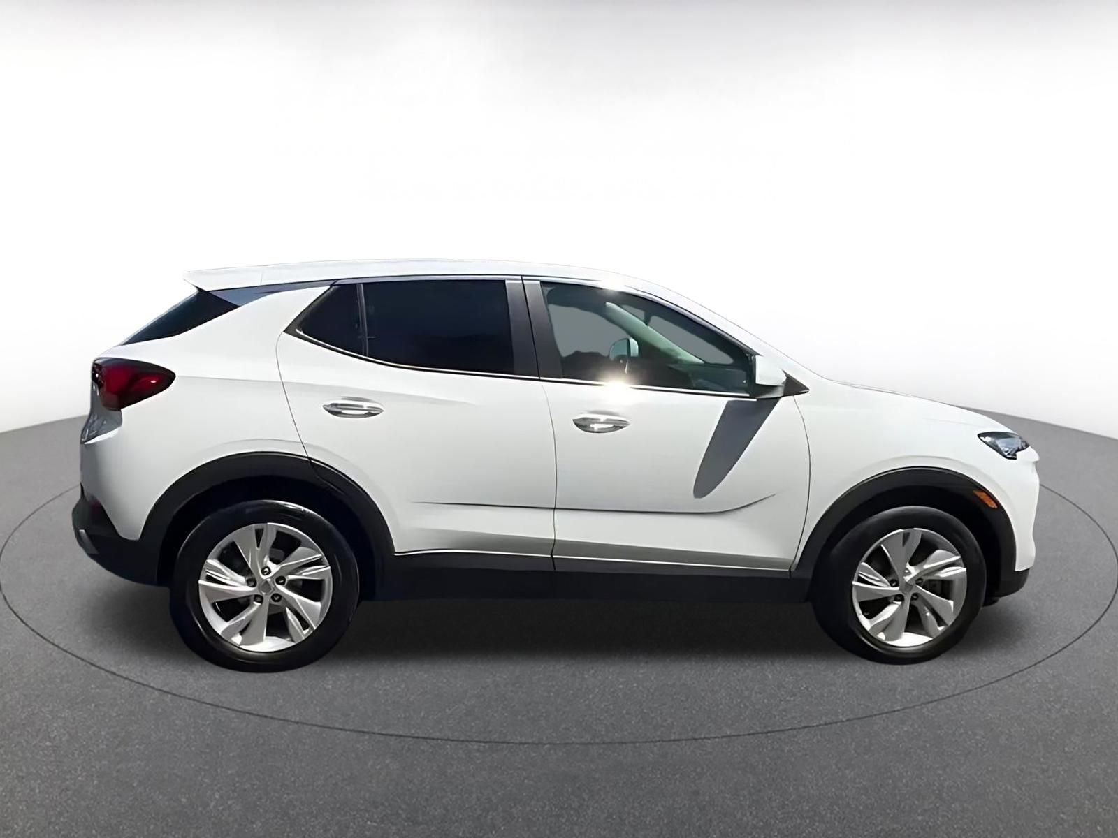 Used 2025 Buick Encore GX Preferred FWD image 16