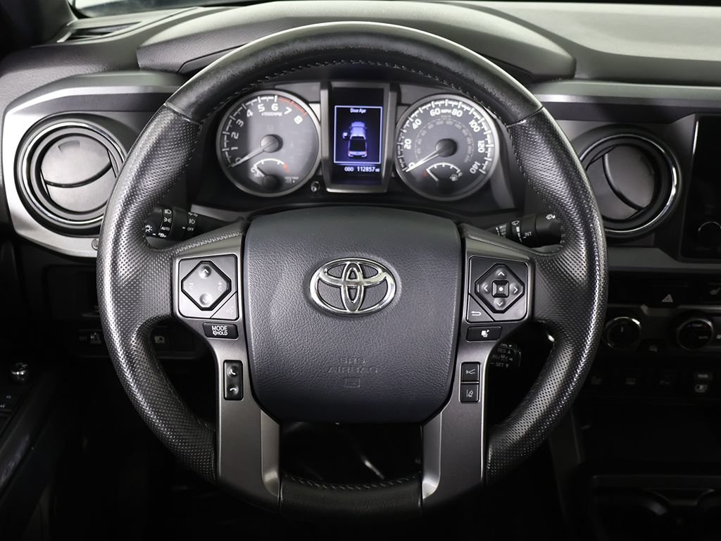 Used 2018 Toyota Tacoma TRD Sport AWD/4WD image 39