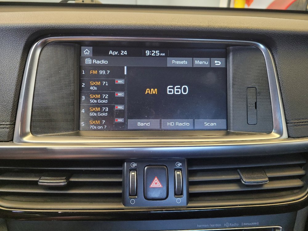 Used 2018 Kia Optima EX w/ Technology Package FWD image 25