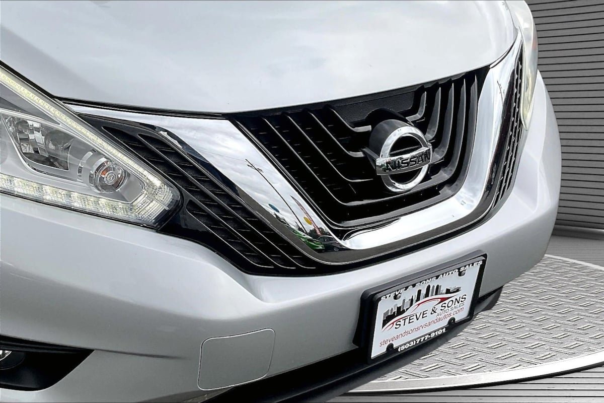 Used 2016 Nissan Murano SV AWD/4WD image 31