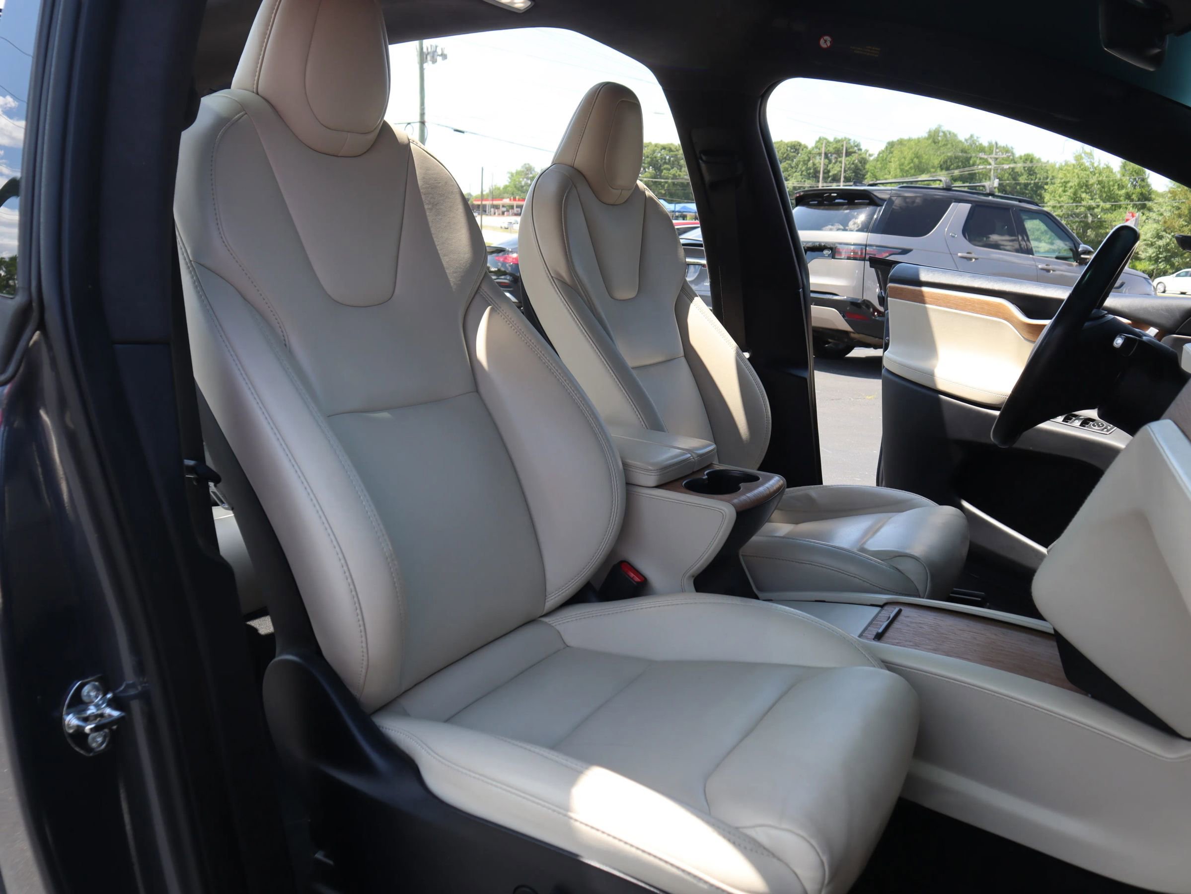 Used 2021 Tesla Model X Performance AWD/4WD image 7