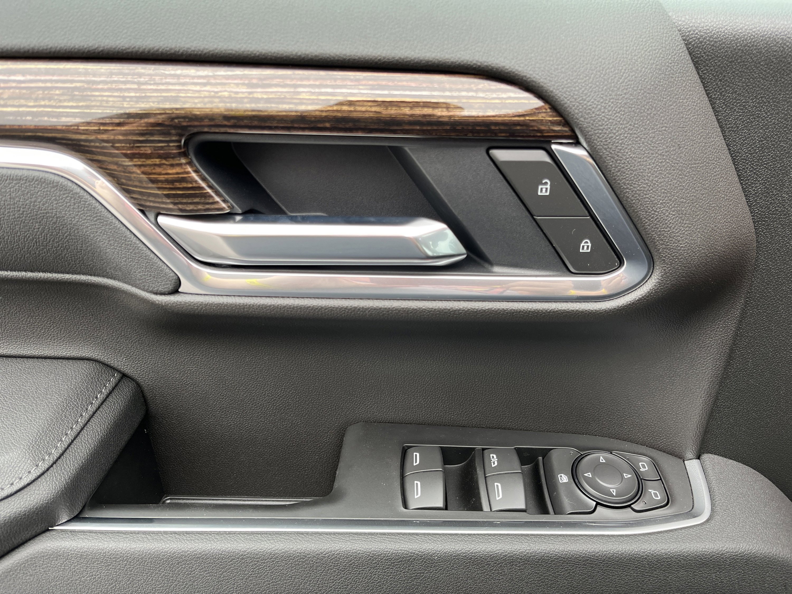 New 2026 GMC Sierra 1500 Elevation image 15