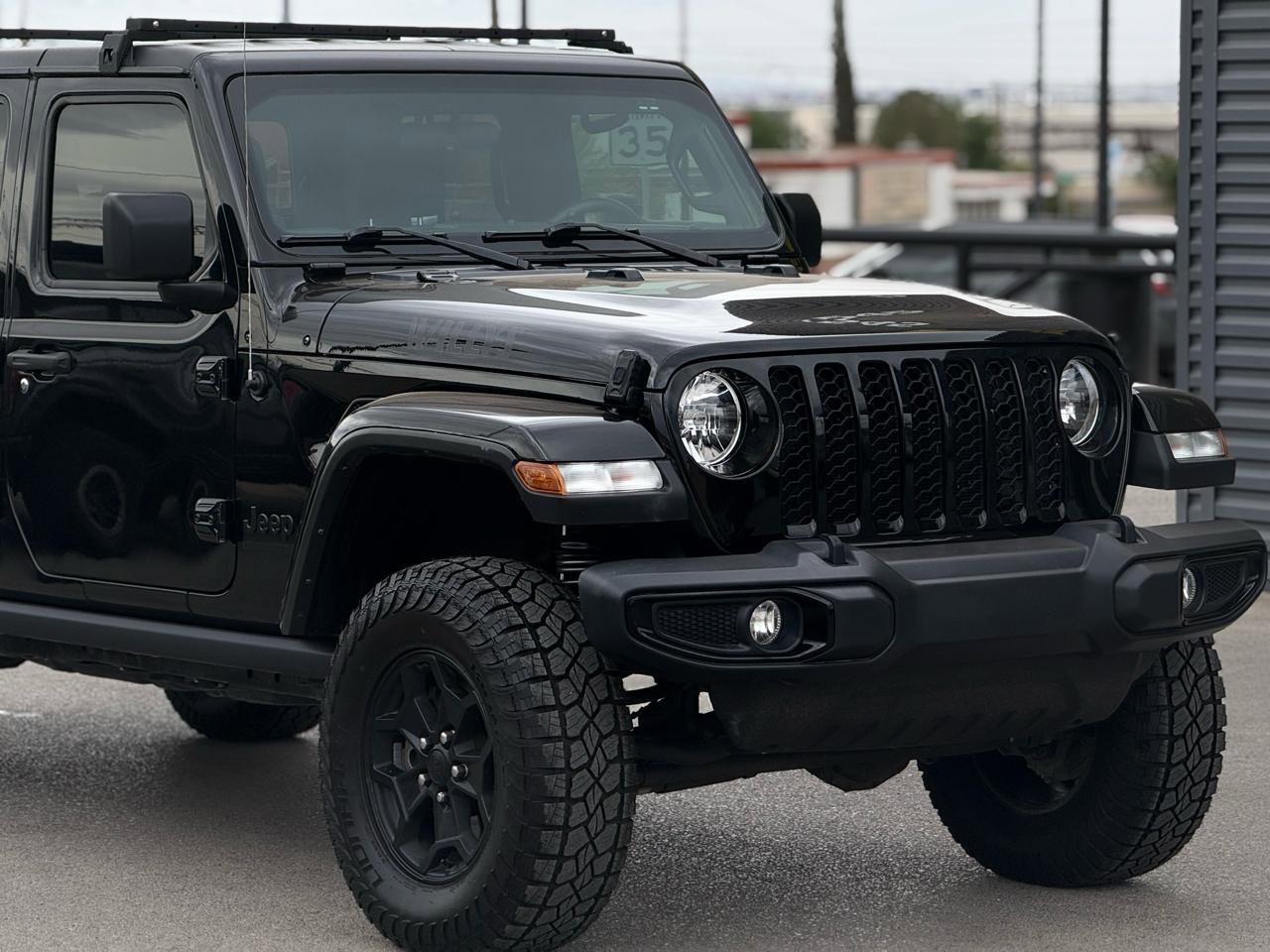 Used 2022 Jeep Gladiator Sport AWD/4WD image 8