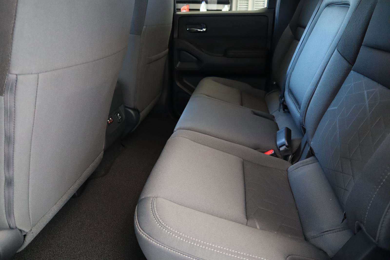 New 2026 Nissan Frontier 4x4 Crew Cab image 39