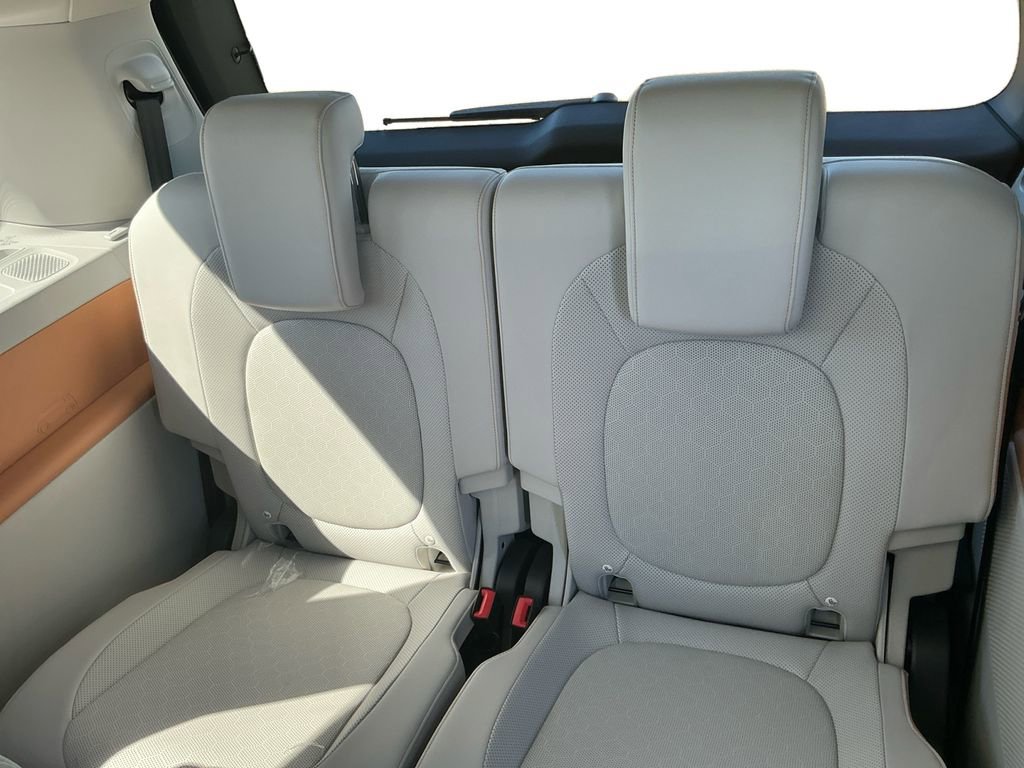 New 2025 Volkswagen ID. Buzz 1st Edition image 19