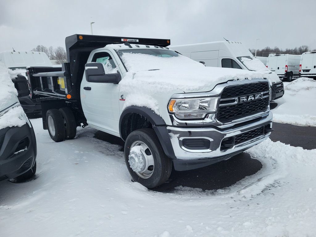 New 2024 RAM 5500 Tradesman image 17