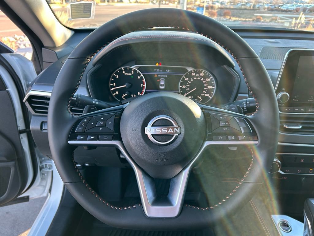 Used 2025 Nissan Altima 2.5 SR image 14