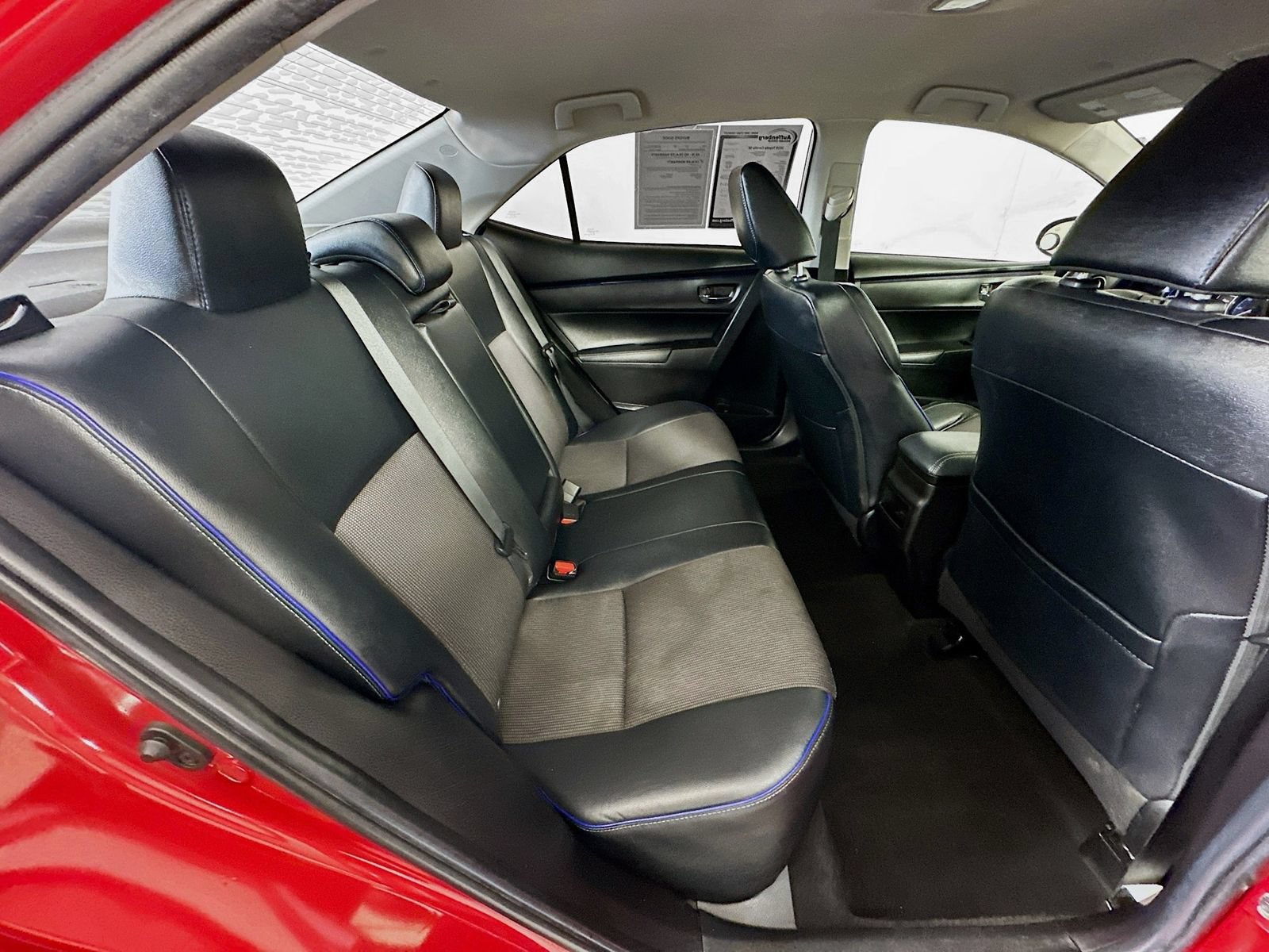 Used 2019 Toyota Corolla SE FWD image 31