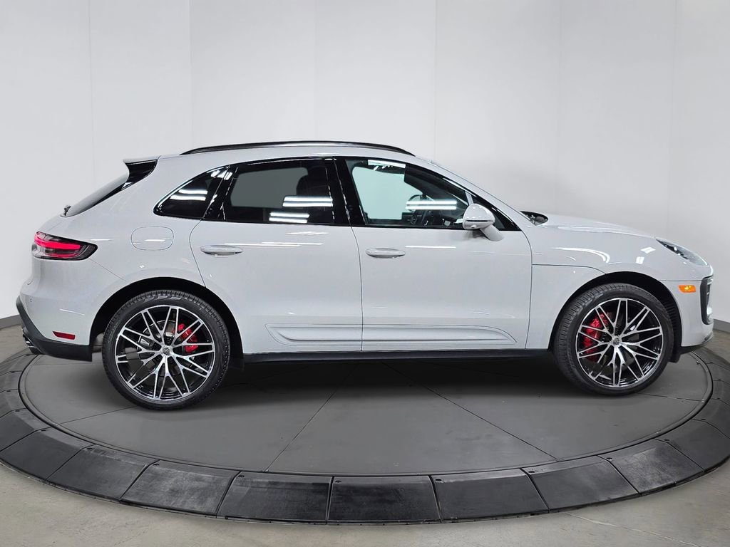 Certified 2025 Porsche Macan S AWD/4WD image 8