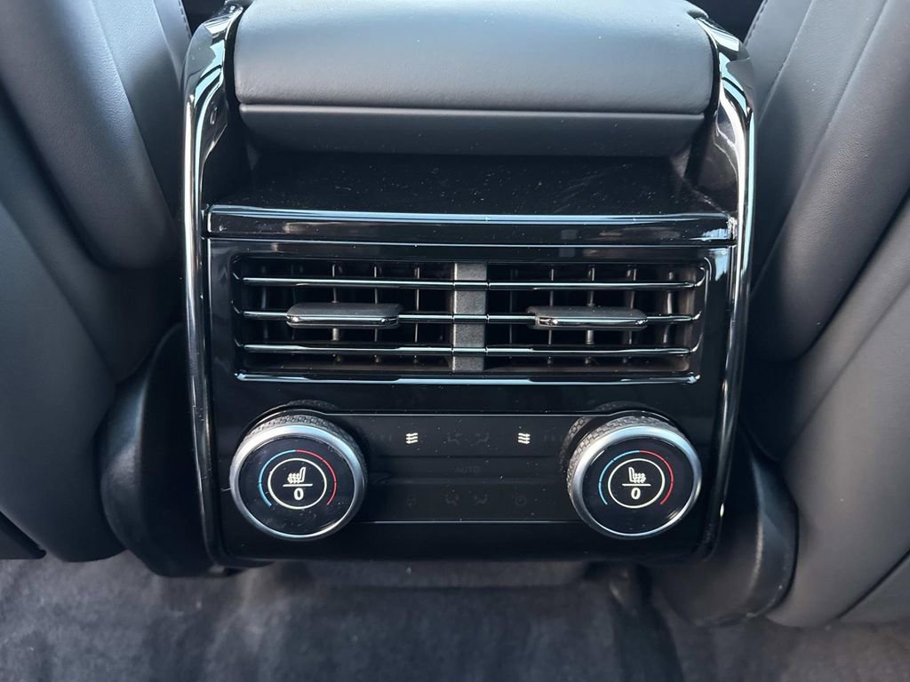 New 2026 Land Rover Range Rover Sport Dynamic SE image 17