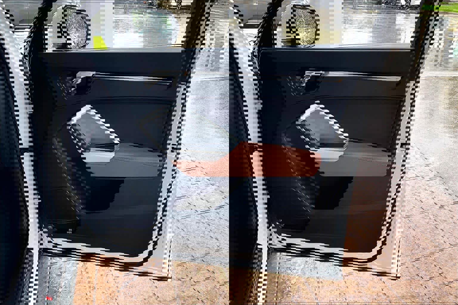 Used 2025 Audi Q3 2.0T Premium Plus image 23