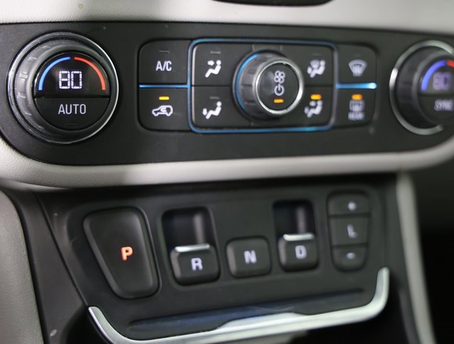 Used 2020 GMC Terrain SLT w/ Preferred Package image 4