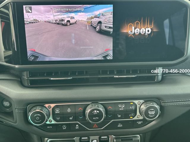 Used 2025 Jeep Gladiator Mojave w/ Convenience Group AWD/4WD image 14