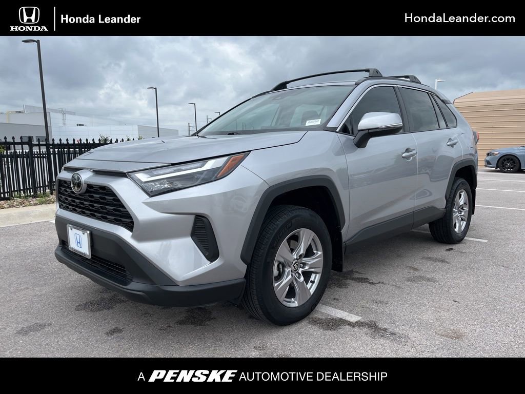 Used 2023 Toyota RAV4 XLE w/ Convenience Package FWD image 1