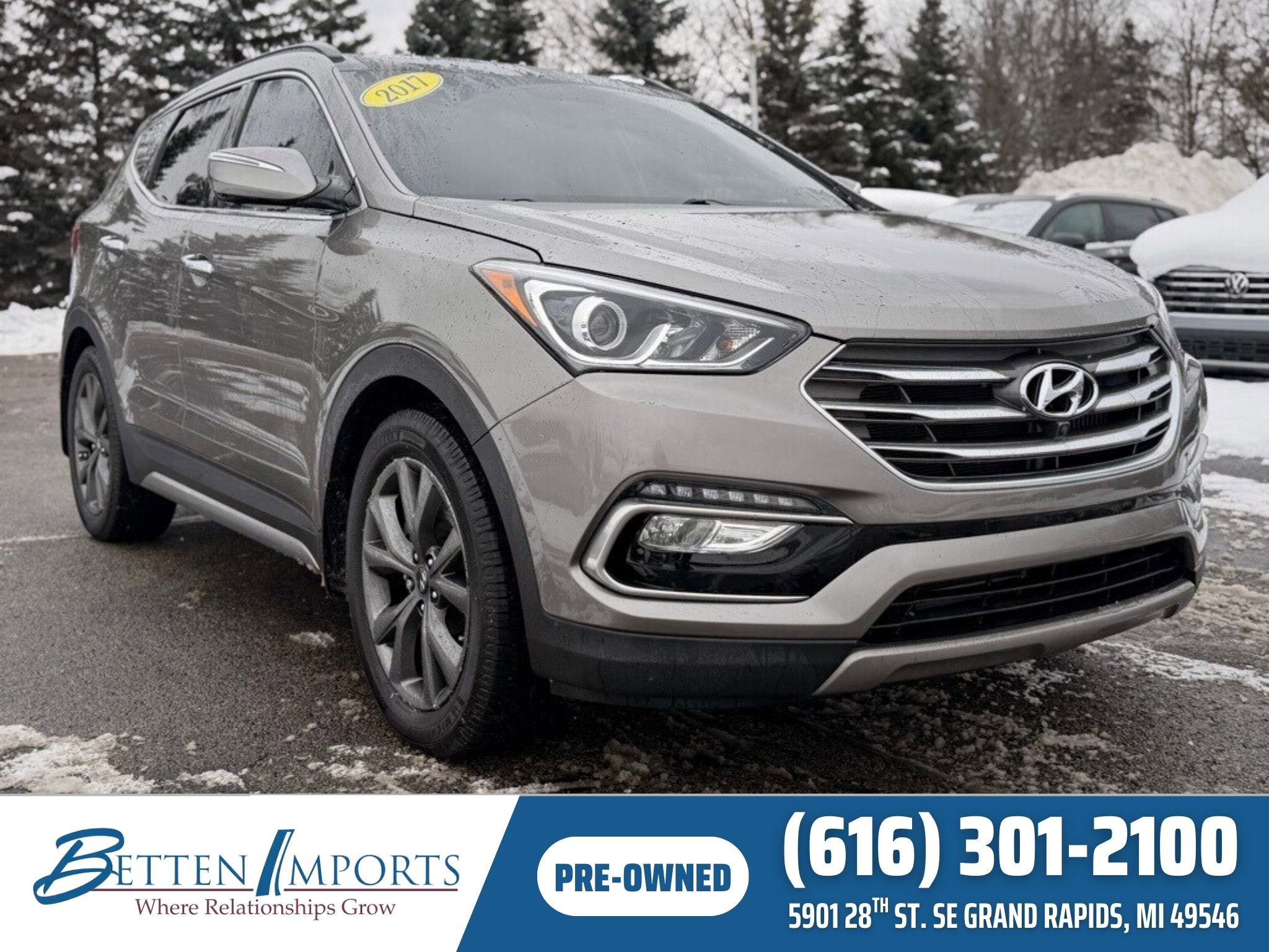 Used 2017 Hyundai Santa Fe Sport image 1