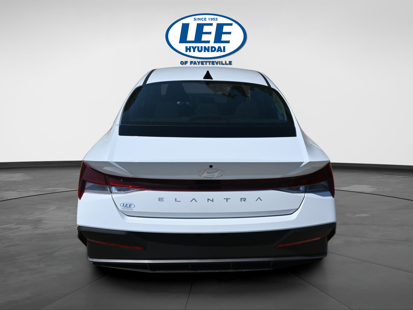 Certified 2025 Hyundai Elantra SE FWD image 4