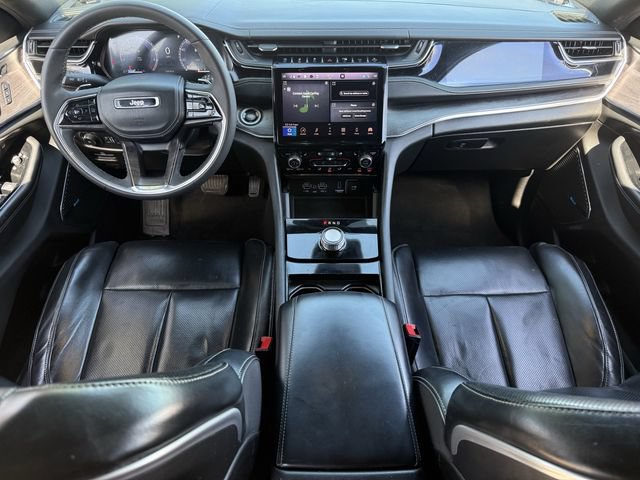 Used 2023 Jeep Grand Cherokee Overland w/ Luxury Tech Group IV RWD image 10