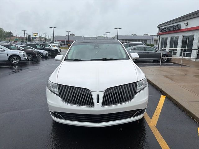 Used 2016 Lincoln MKT AWD w/ Equipment Group 201A image 10