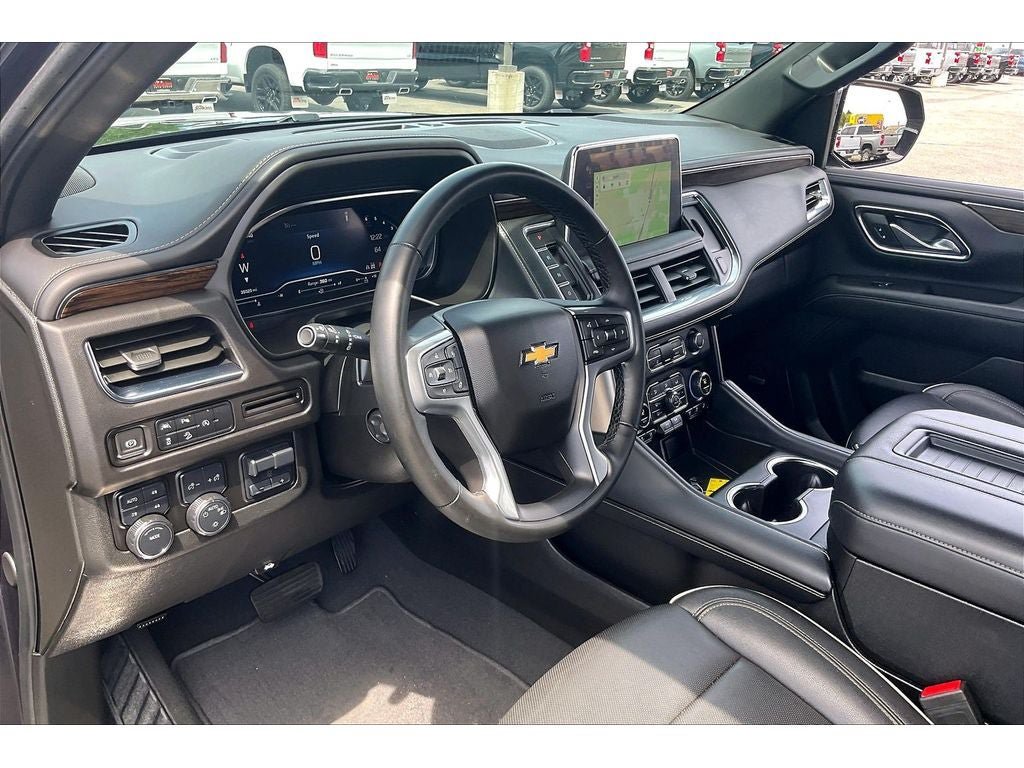 Used 2024 Chevrolet Suburban Premier w/ Max Trailering Package AWD/4WD image 16