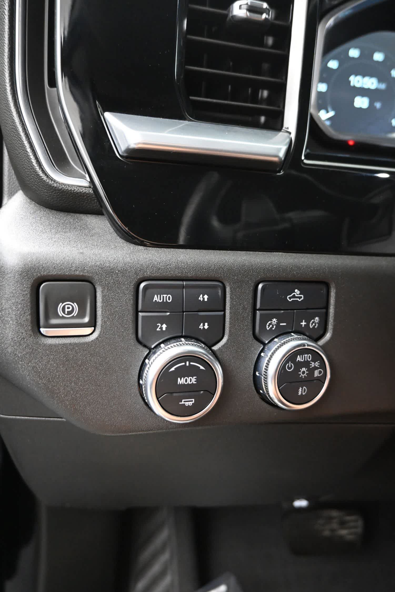 Used 2023 GMC Sierra 1500 Elevation AWD/4WD image 25