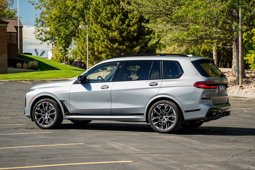 Certified 2025 BMW X7 M60i image 7
