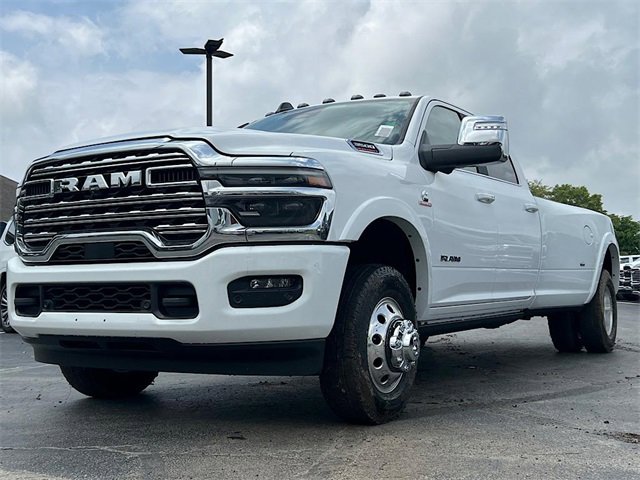 New 2025 RAM 3500 Longhorn image 3