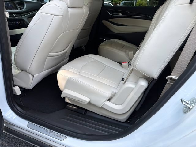 Used 2024 Buick Enclave Essence w/ Experience Buick Package FWD image 21