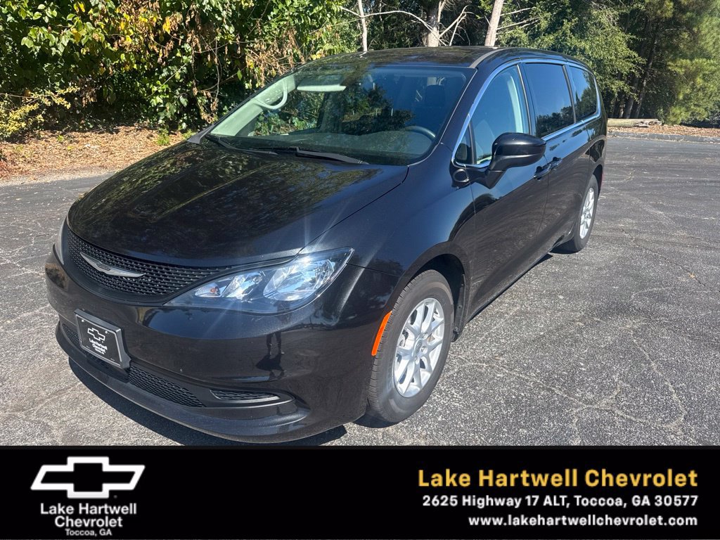 Used 2022 Chrysler Voyager LX