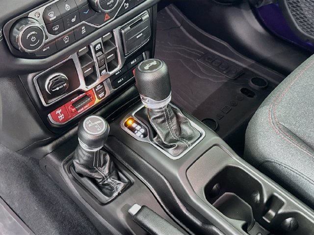 Used 2026 Jeep Wrangler Unlimited Rubicon w/ Safety Group AWD/4WD image 20