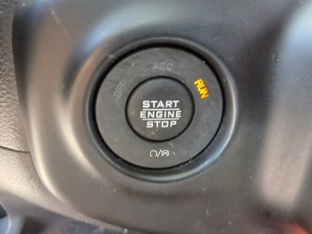 Used 2022 Jeep Wrangler Unlimited Willys image 32