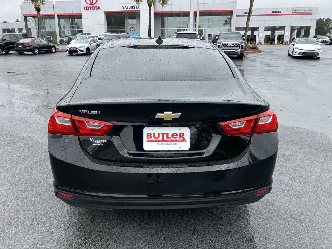 Used 2022 Chevrolet Malibu LS FWD image 4
